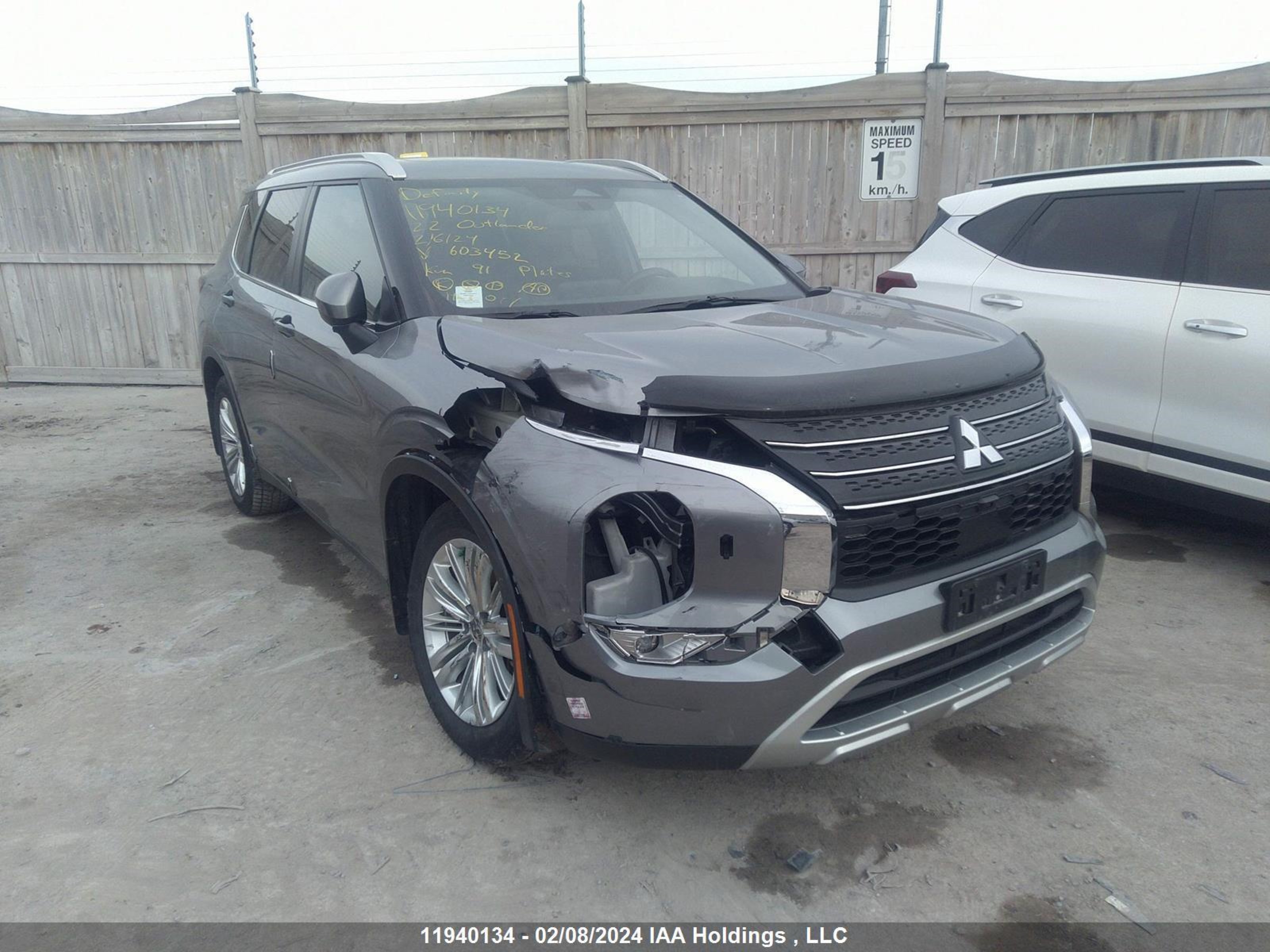 mitsubishi outlander 2022 ja4j4ua80nz603452