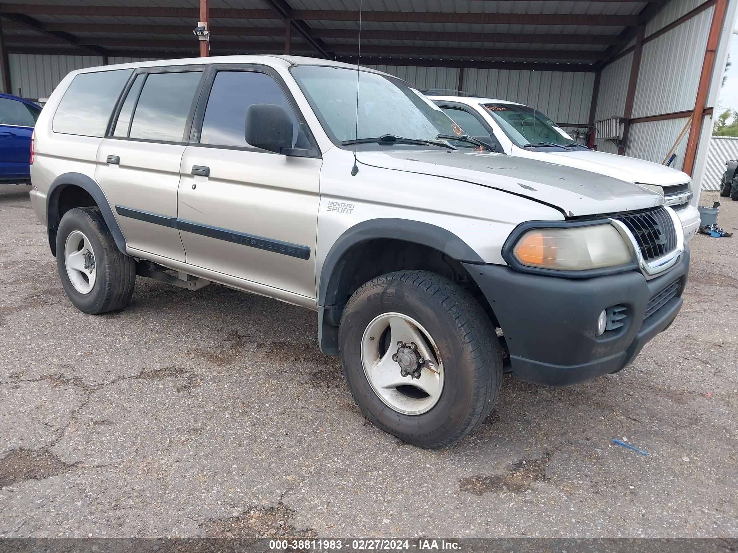 mitsubishi montero sport 2000 ja4ls31h4yp025767