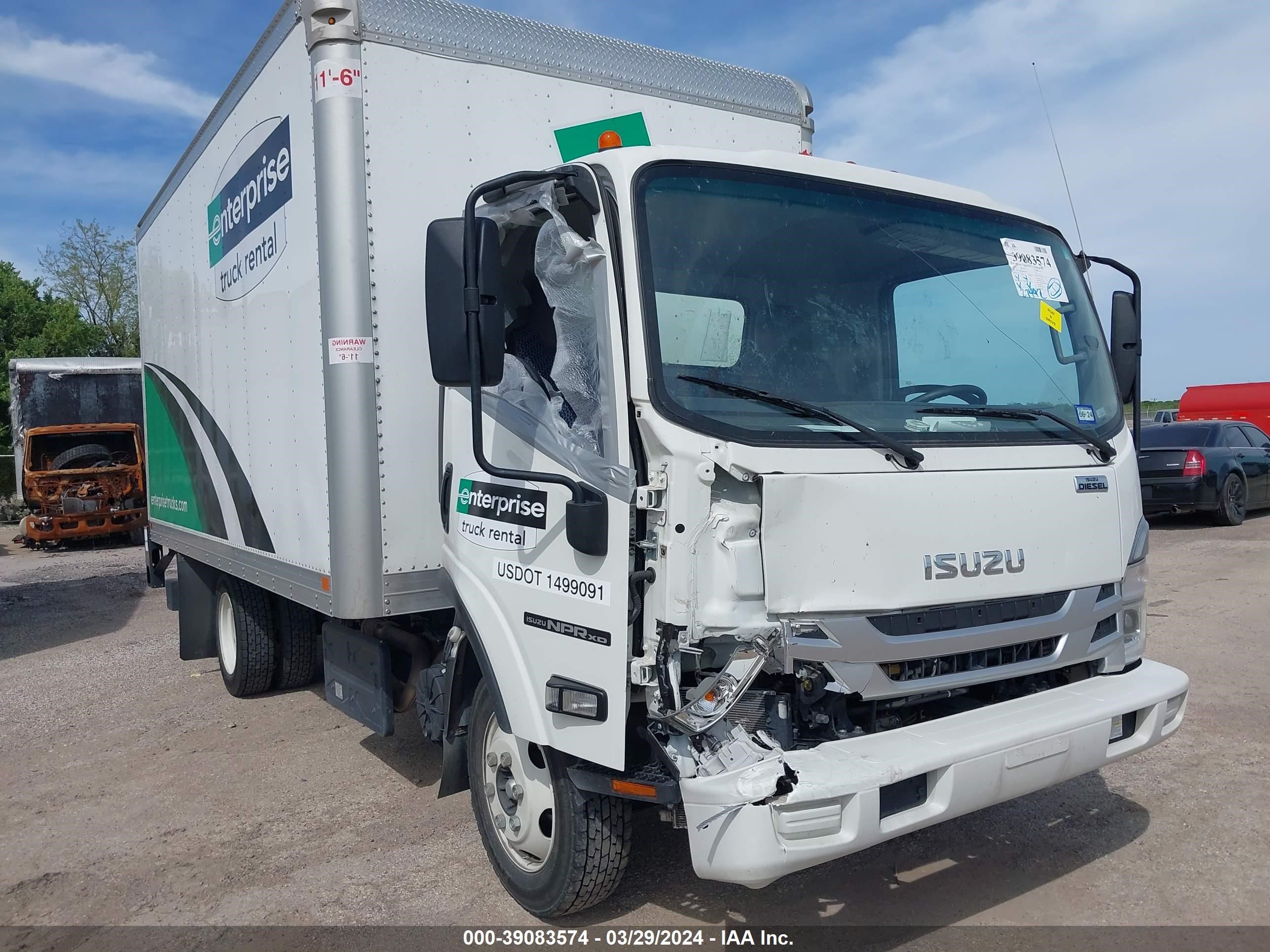 isuzu  2023 jalc4w168p7k00017