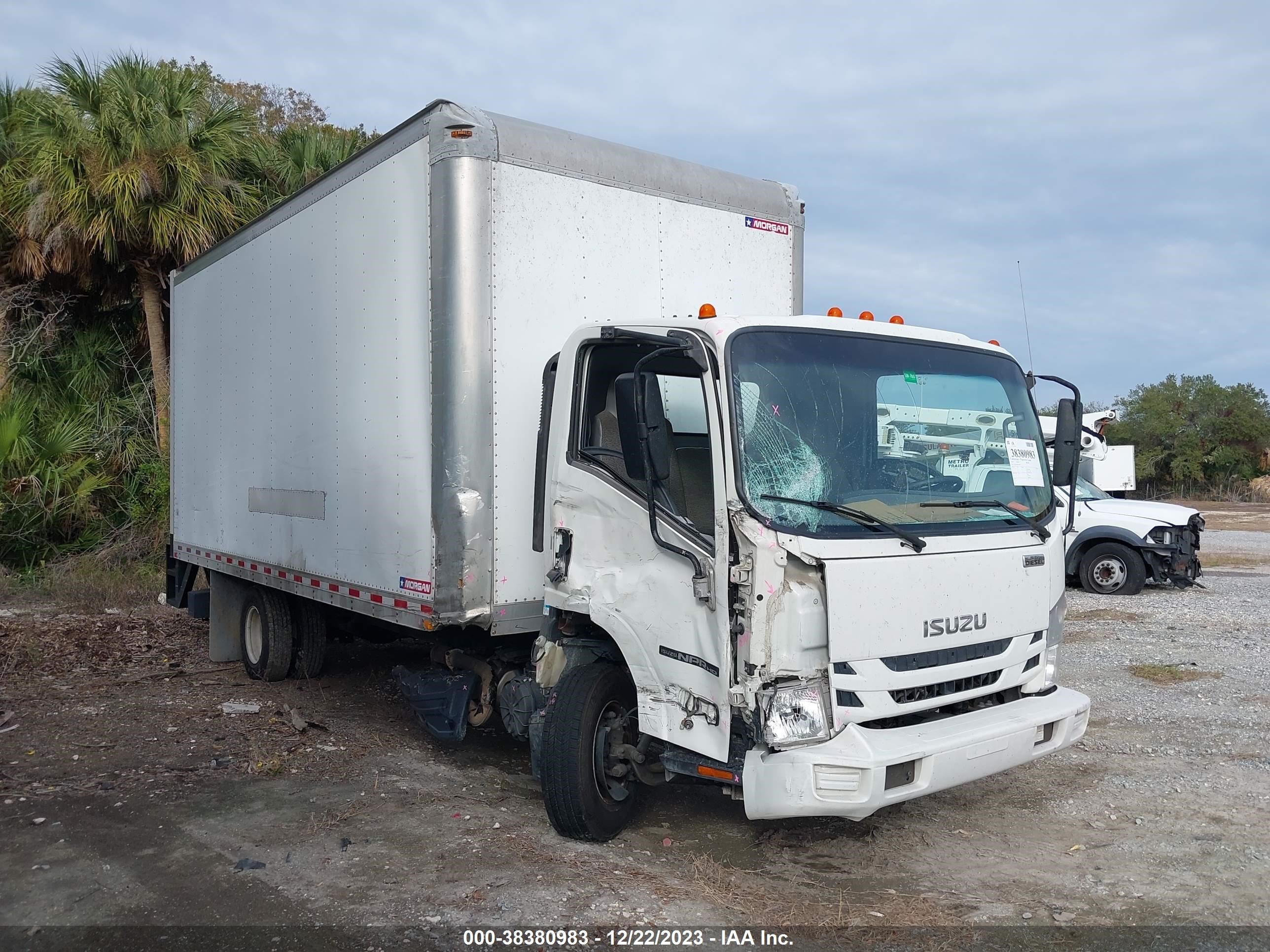 isuzu  2019 jalc4w169k7007657