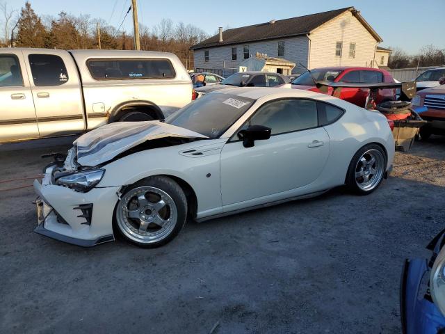 toyota 86 base 2017 jf1znaa12h9708379