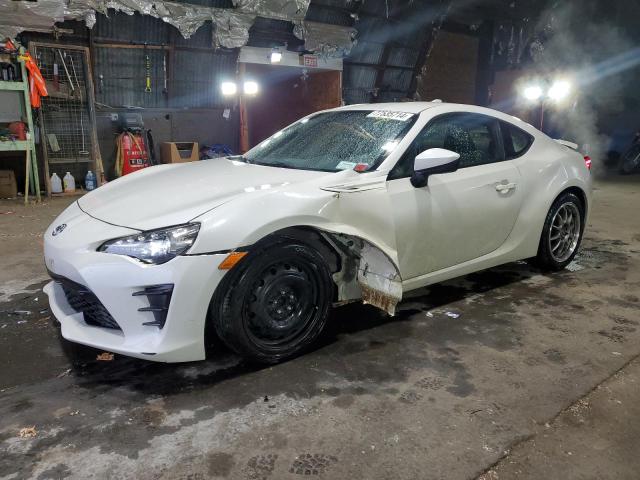 toyota 86 base 2017 jf1znaa18h8705928