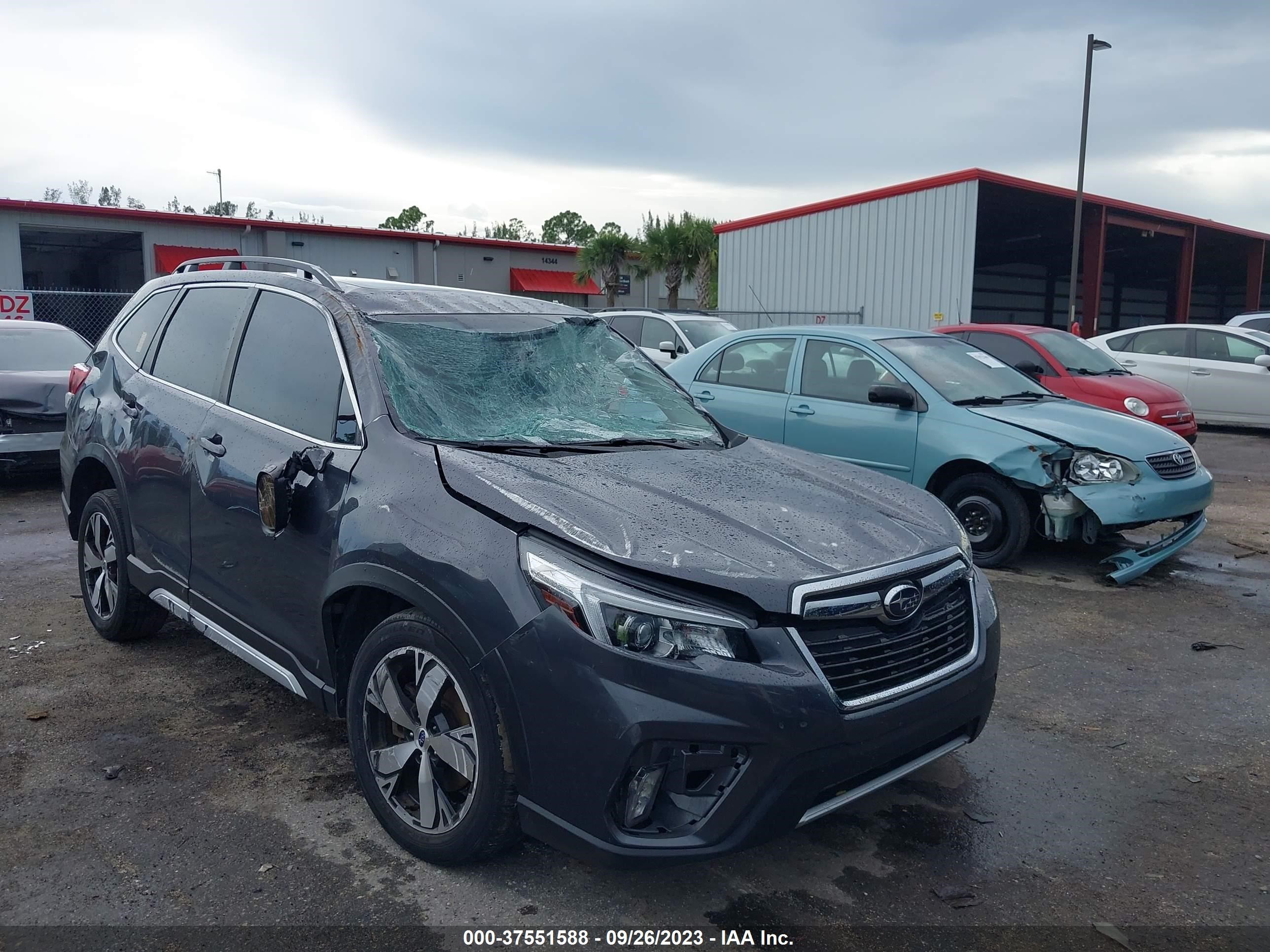 subaru forester 2020 jf2skaxc5lh566672