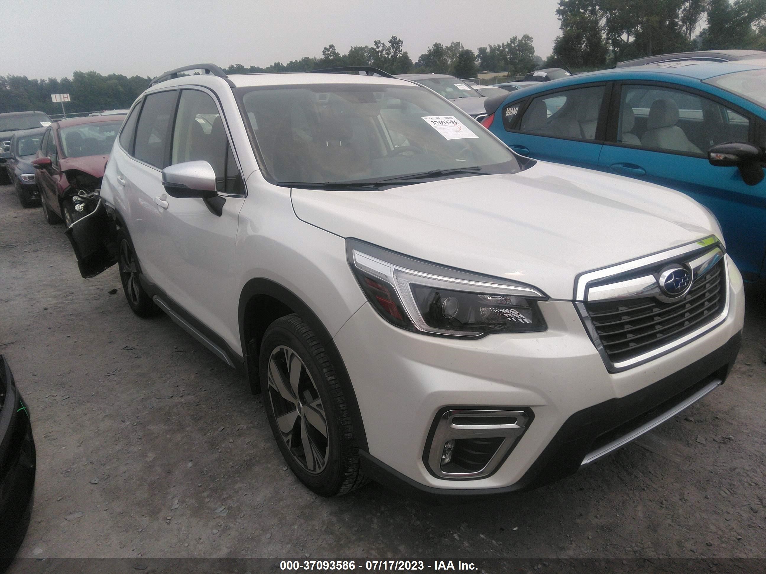 subaru forester 2021 jf2skaxcxmh400858