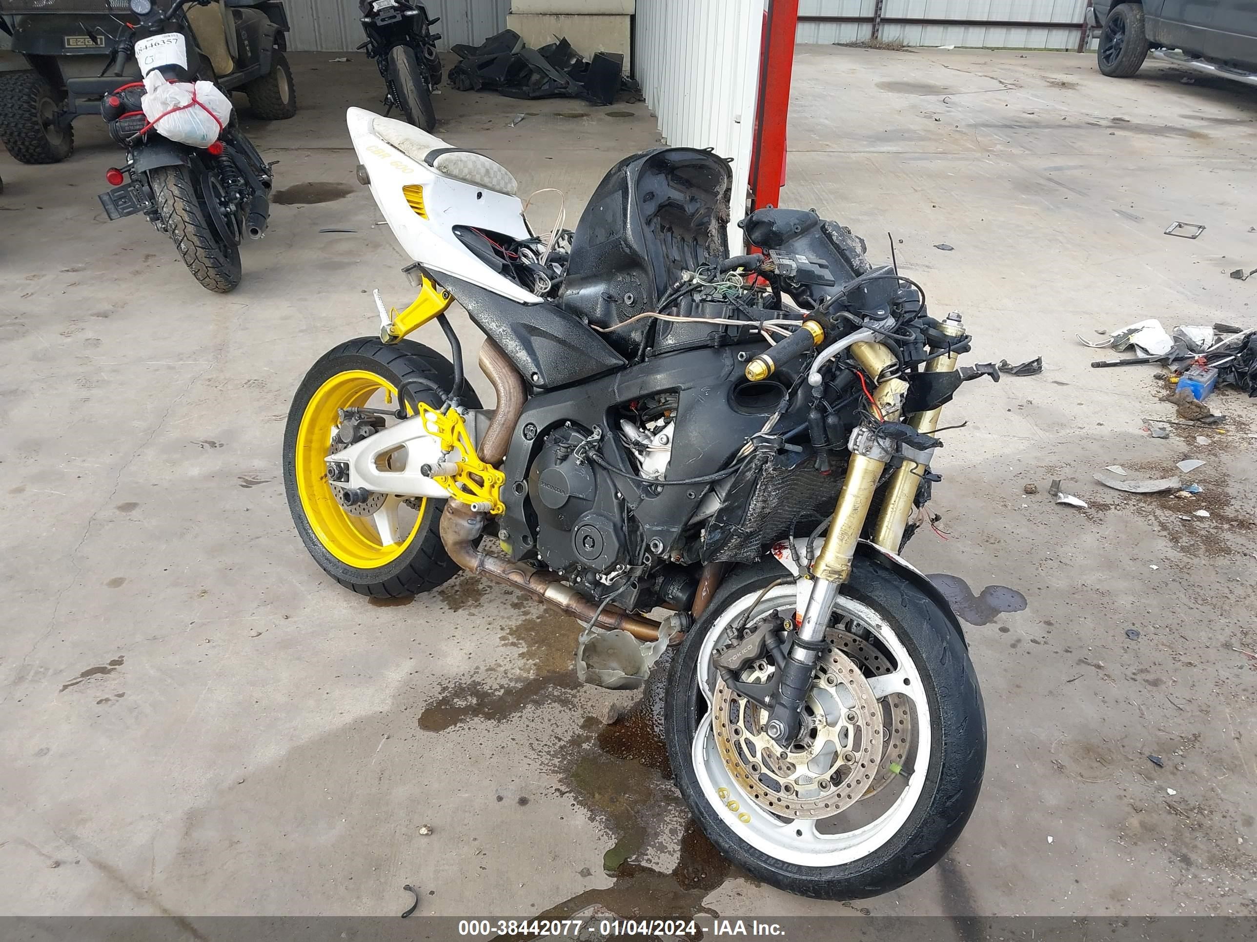 honda  2005 jh2pc37005m207606