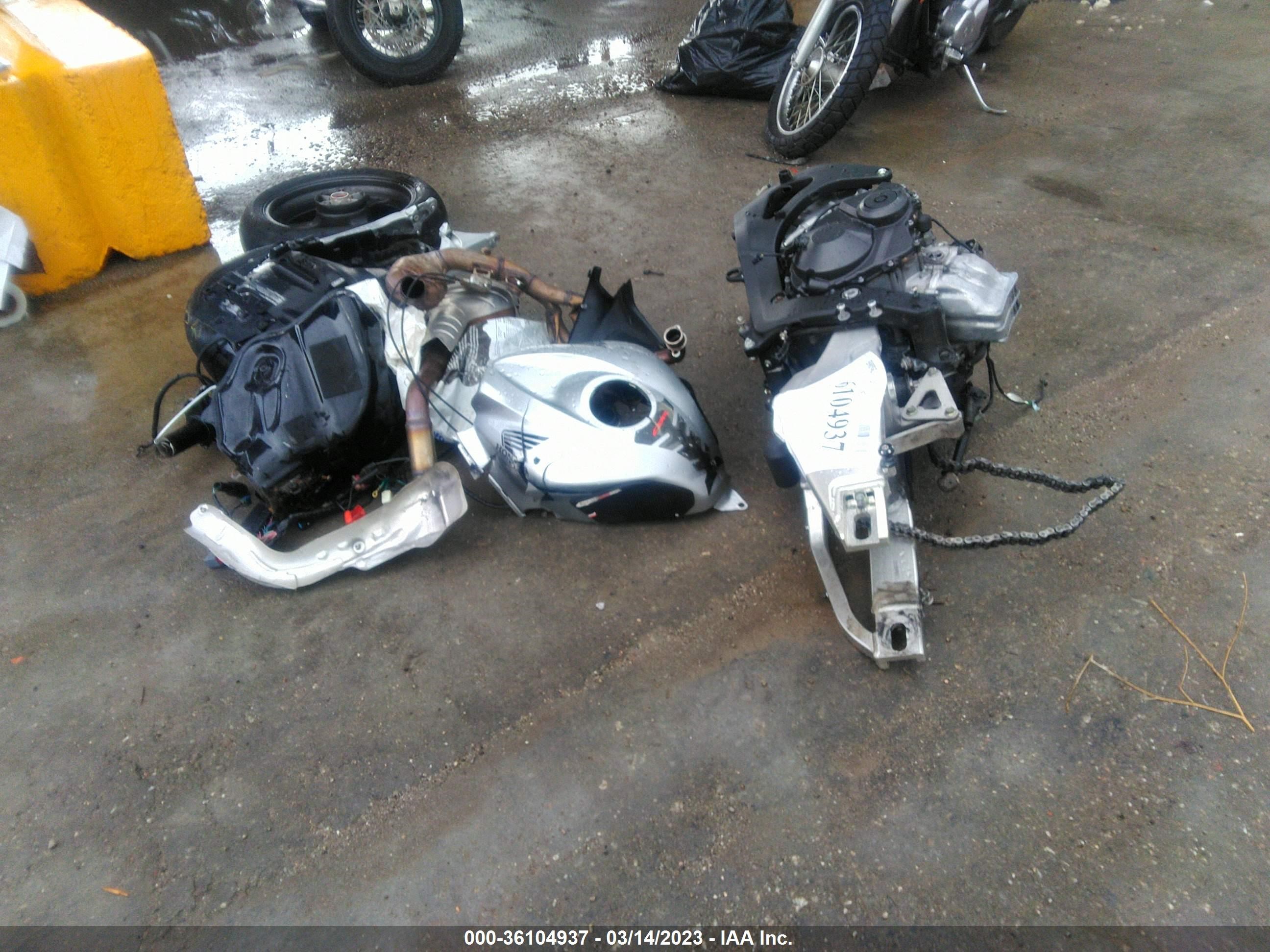 honda  2012 jh2pc4017ck500128