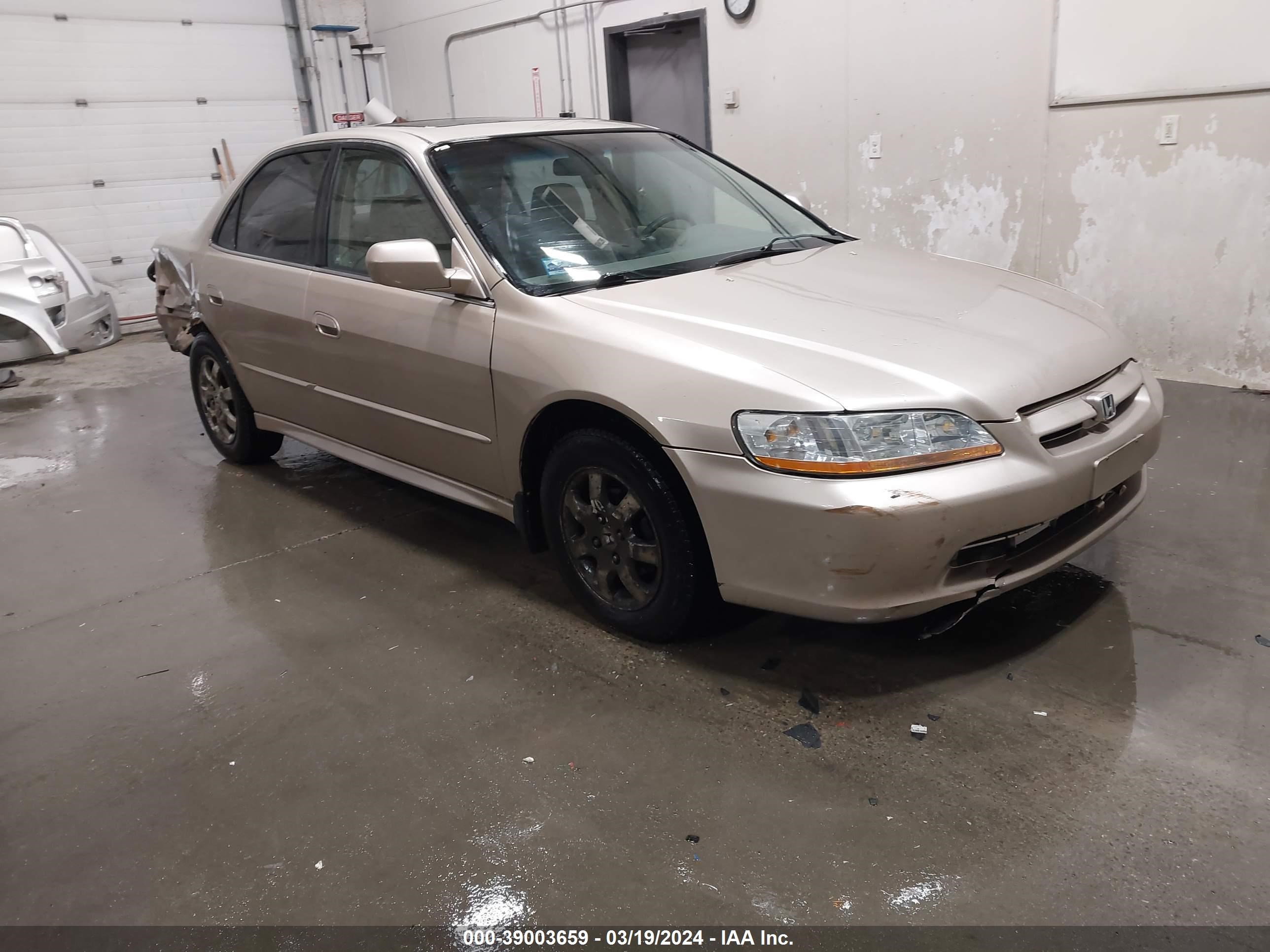 honda accord 2001 jhmcg56681c014552