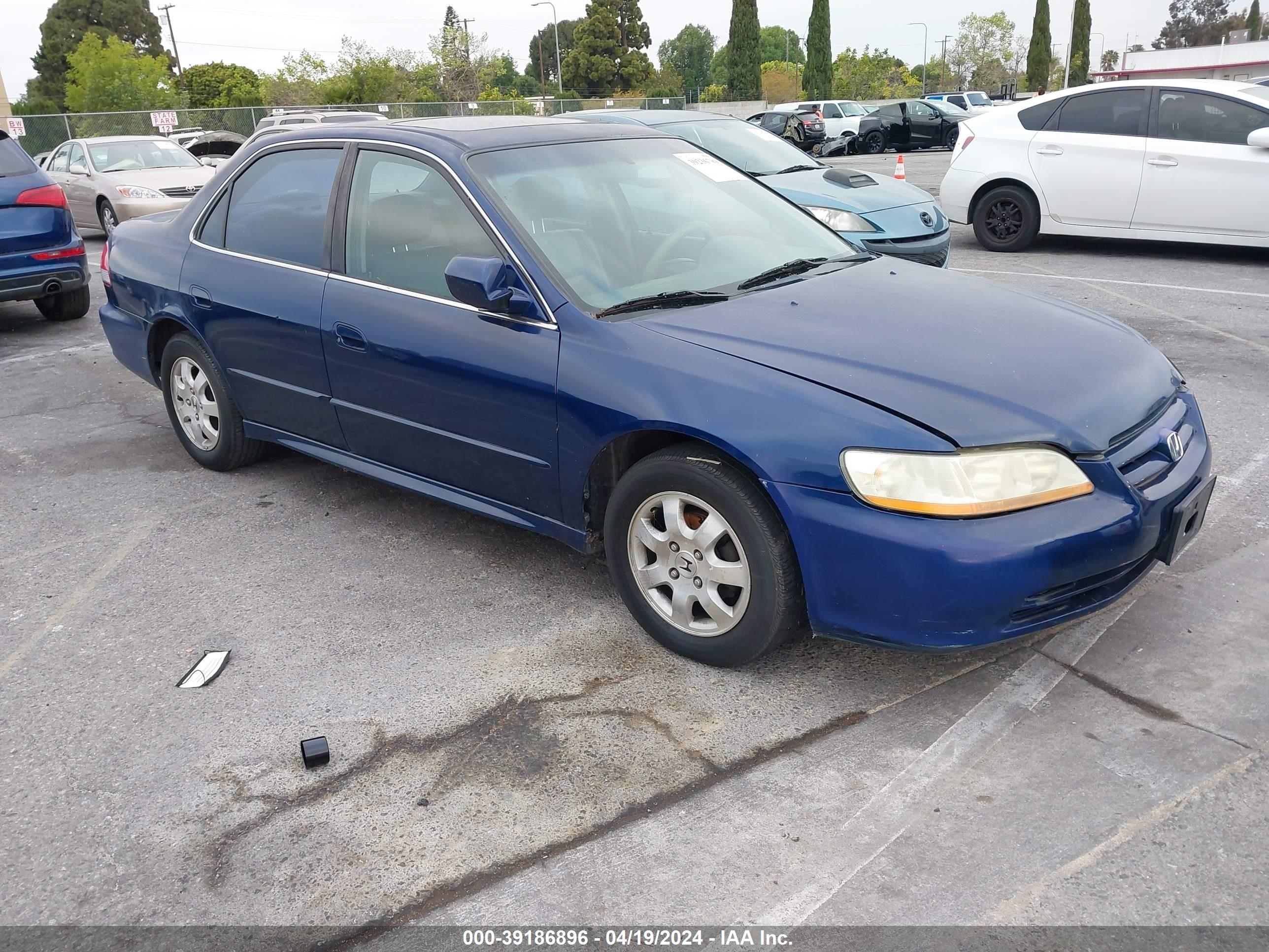 honda accord 2001 jhmcg66001c011470