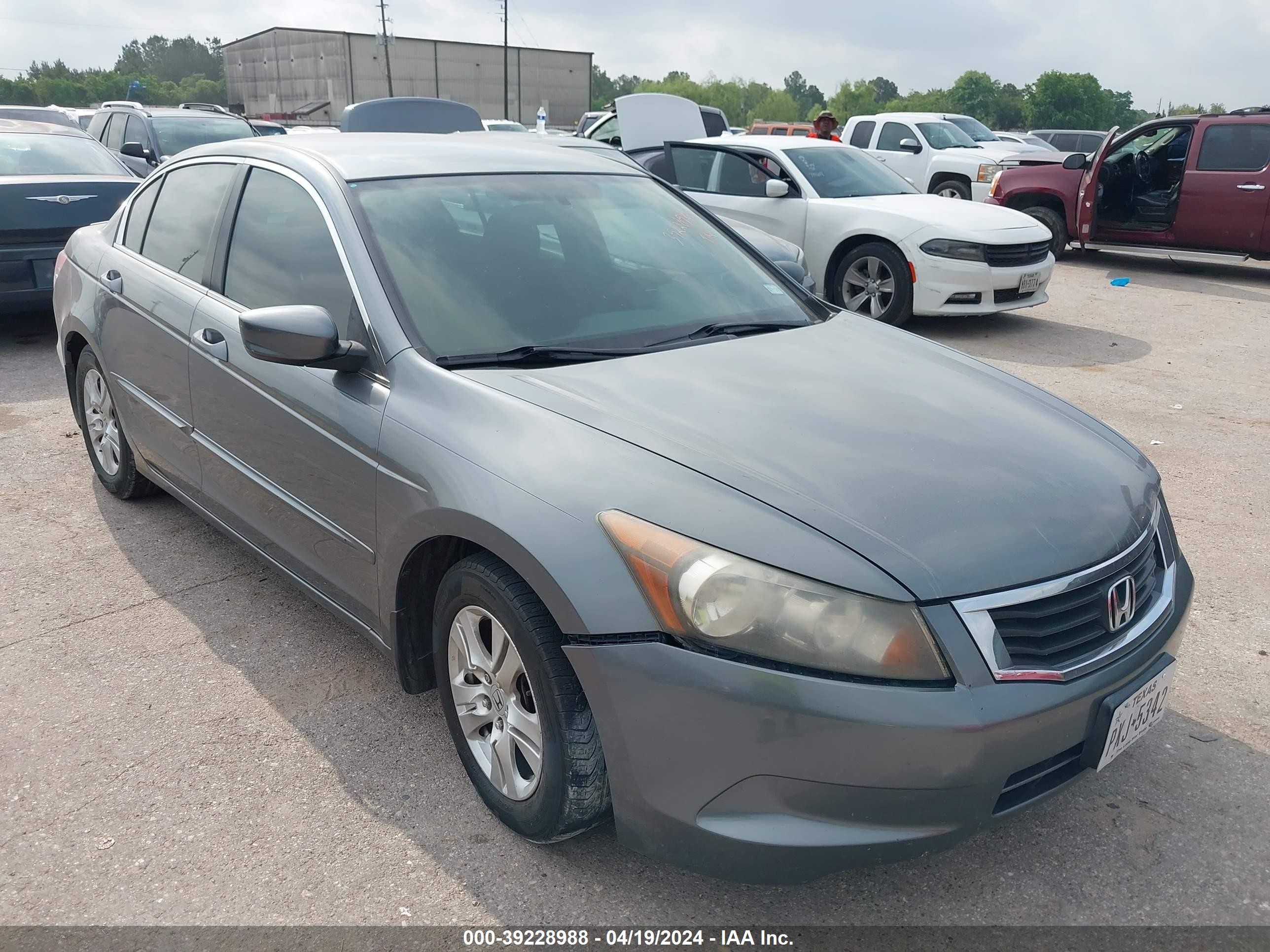 honda accord 2008 jhmcp26428c064239