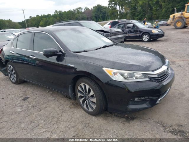 honda accord 2017 jhmcr6f56hc009366