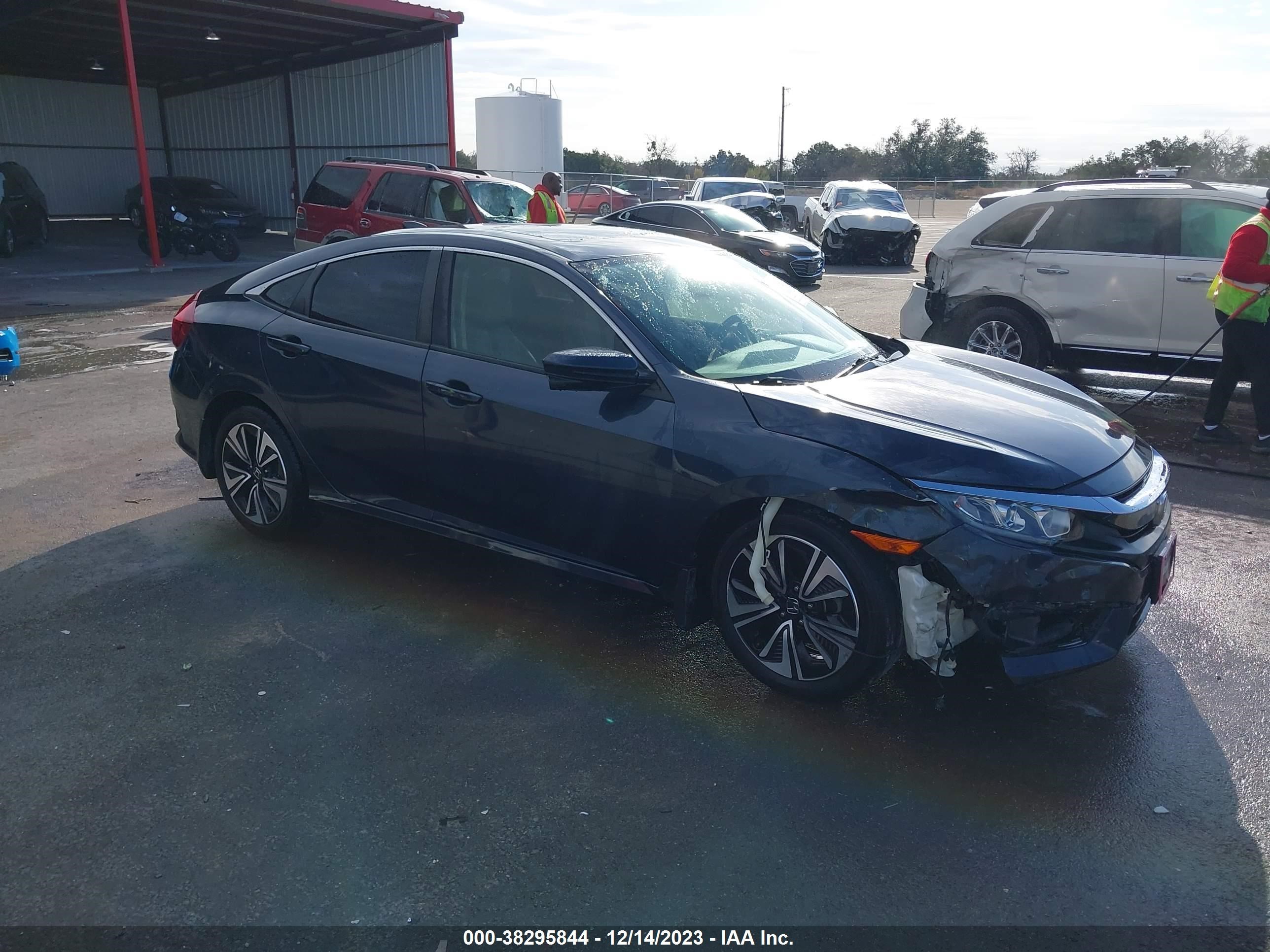 honda civic 2018 jhmfc1f36jx016588