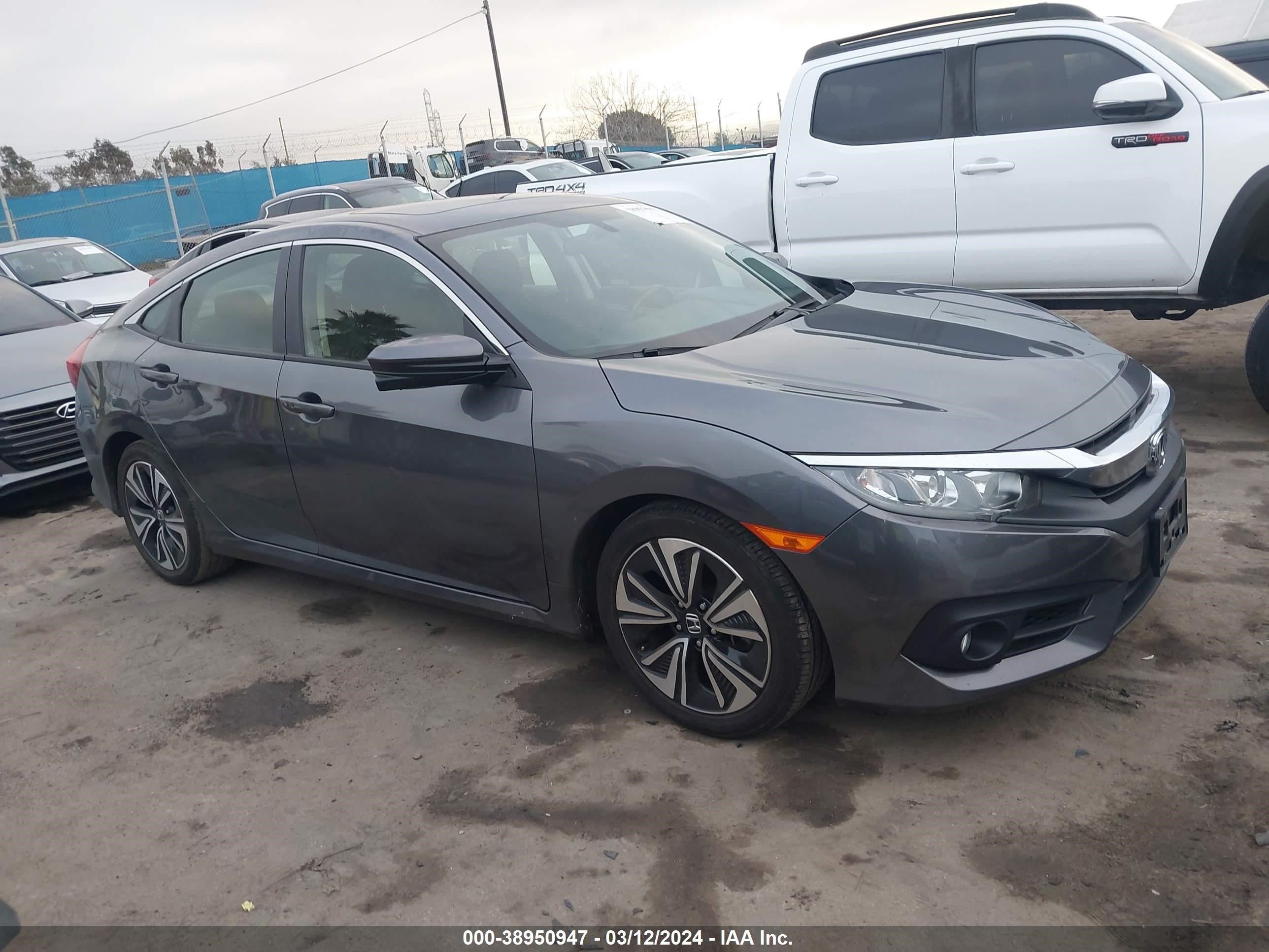 honda civic 2018 jhmfc1f37jx020939