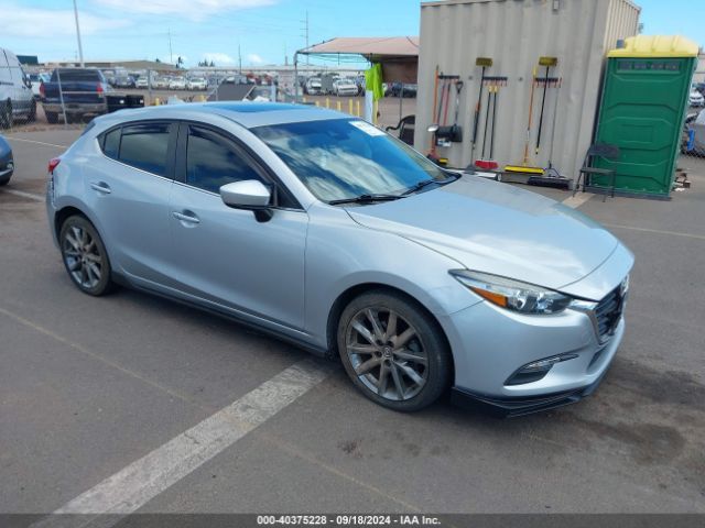 mazda mazda3 2018 jm1bn1l31j1160650