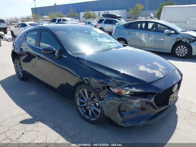 mazda mazda3 2019 jm1bpamm6k1136881