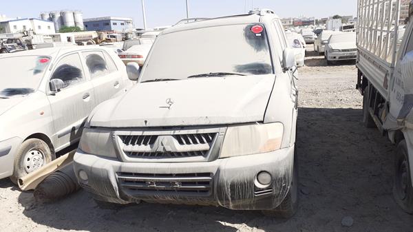 mitsubishi pajero 2004 jmylrv73w4j703071