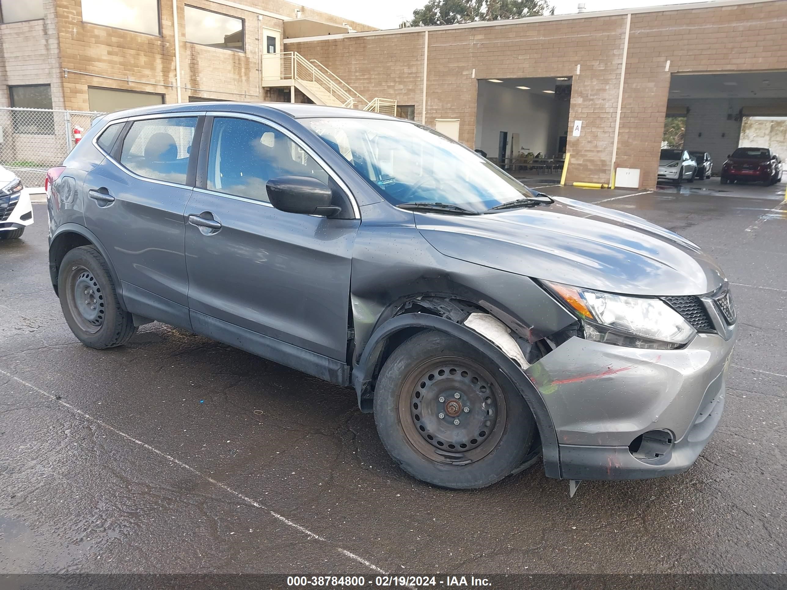 nissan rogue 2018 jn1bj1cp0jw186483