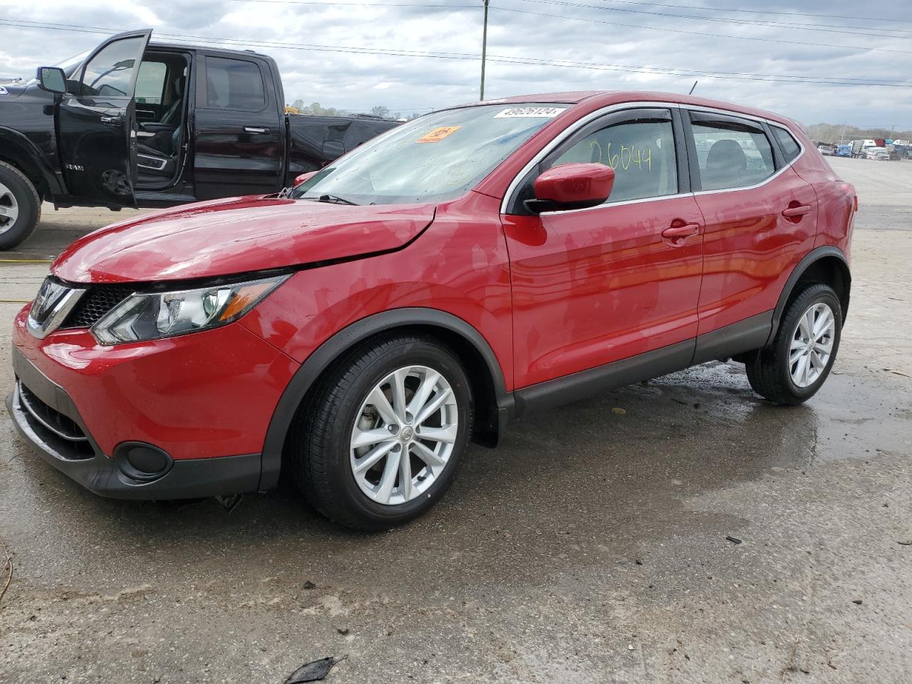 nissan rogue 2018 jn1bj1cp2jw162685