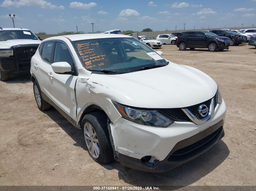 nissan rogue 2017 jn1bj1cp5hw022642