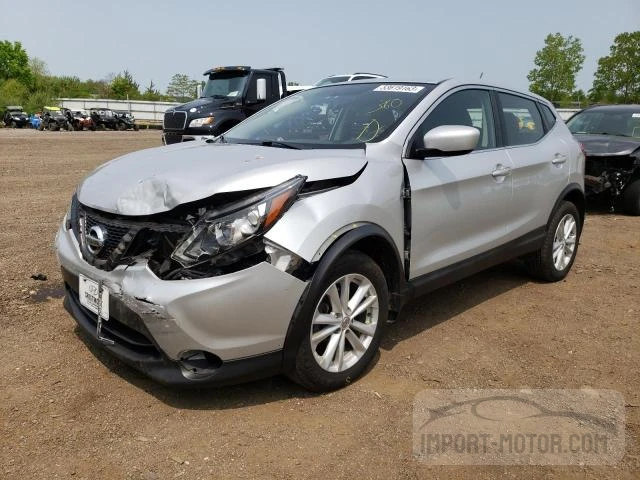 nissan rogue 2017 jn1bj1cr1hw102957