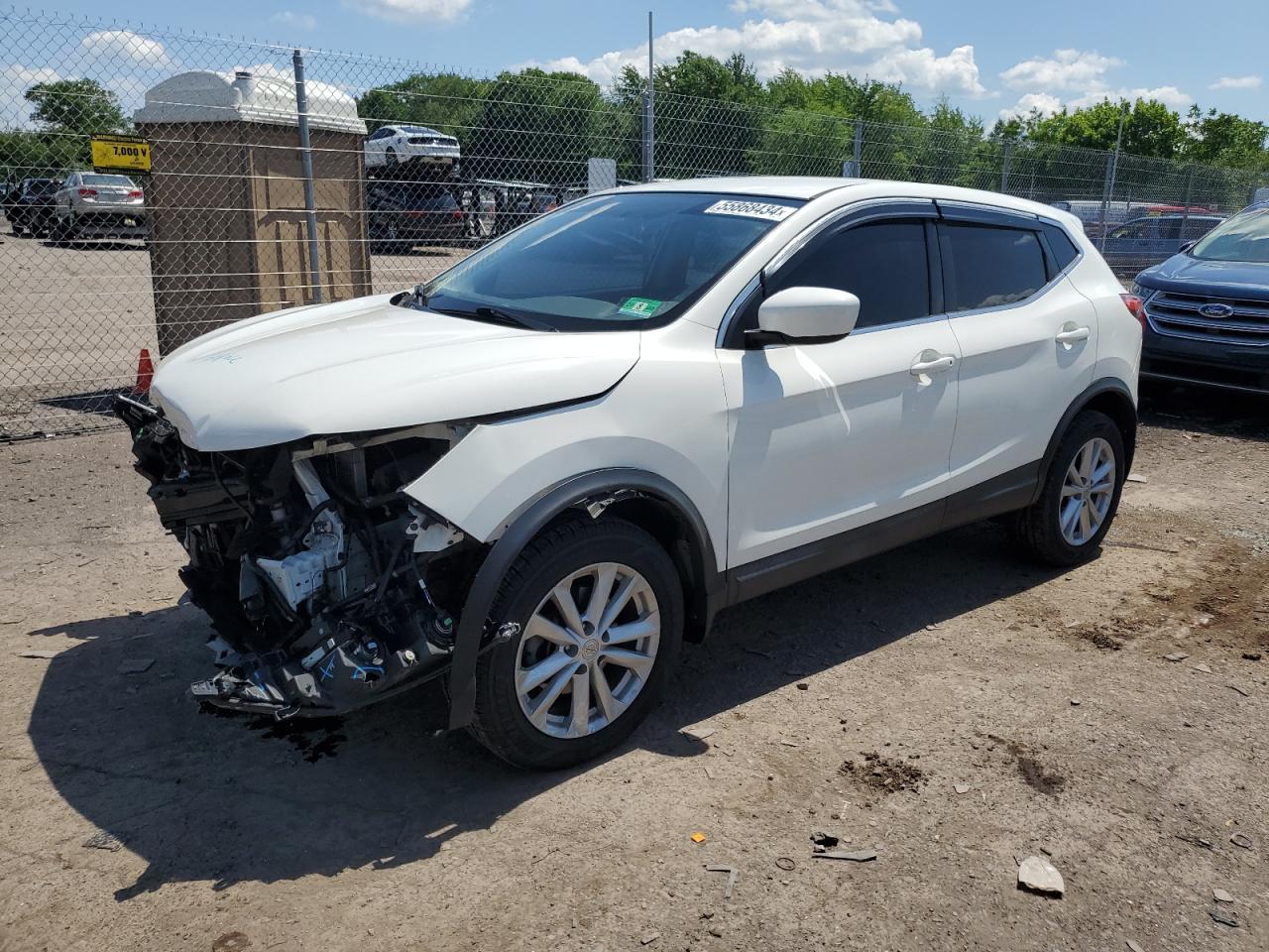 nissan rogue 2017 jn1bj1cr3hw124085