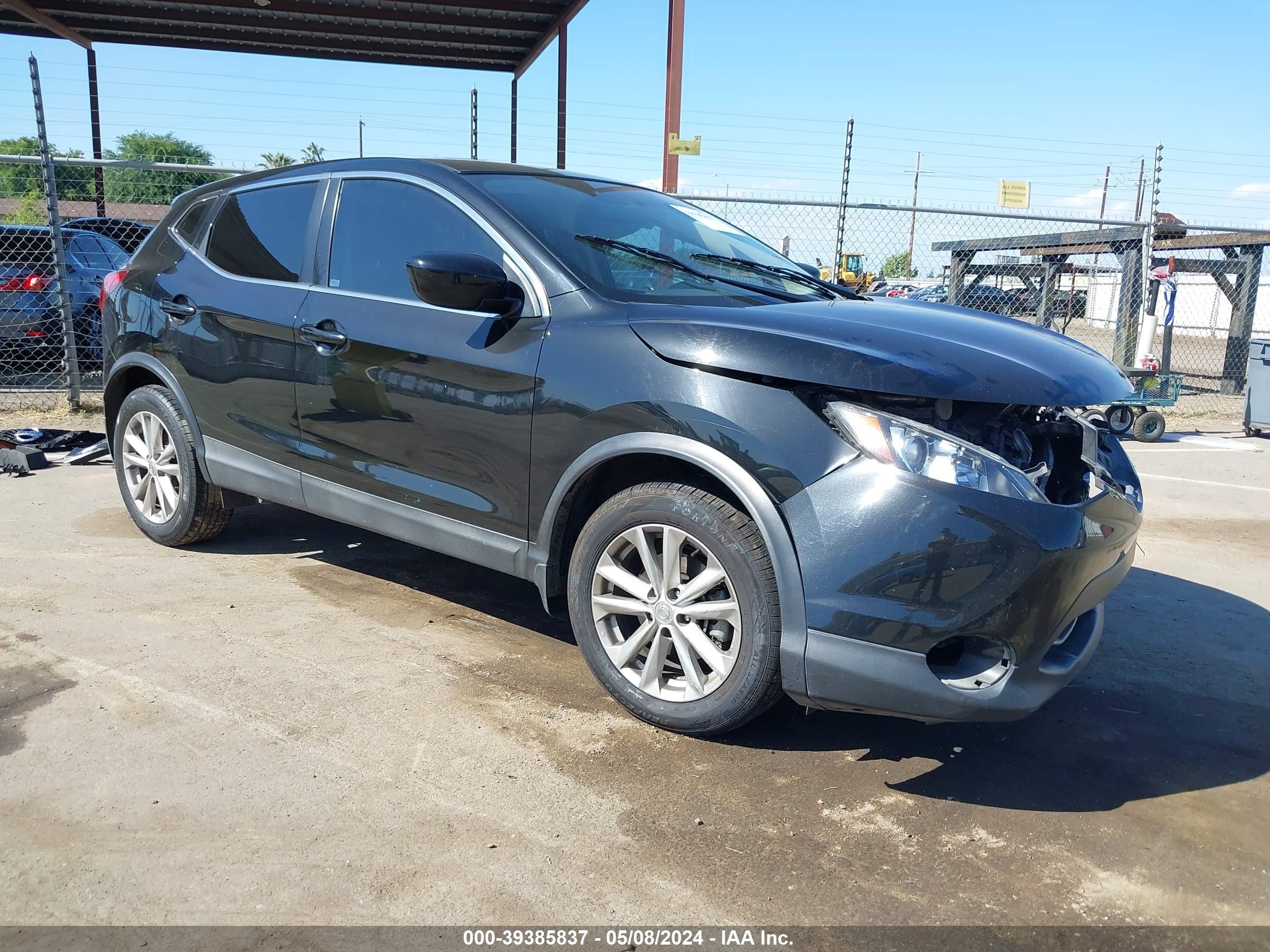 nissan rogue 2017 jn1bj1cr4hw135497