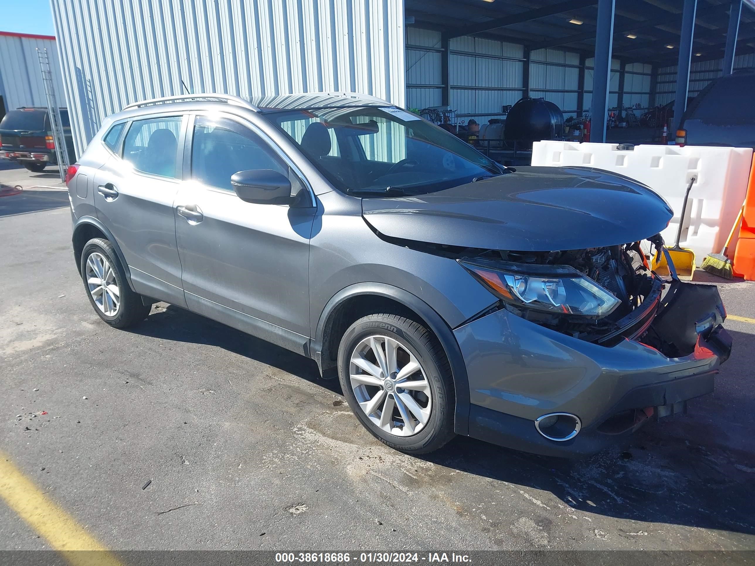 nissan rogue 2017 jn1bj1cr4hw137783