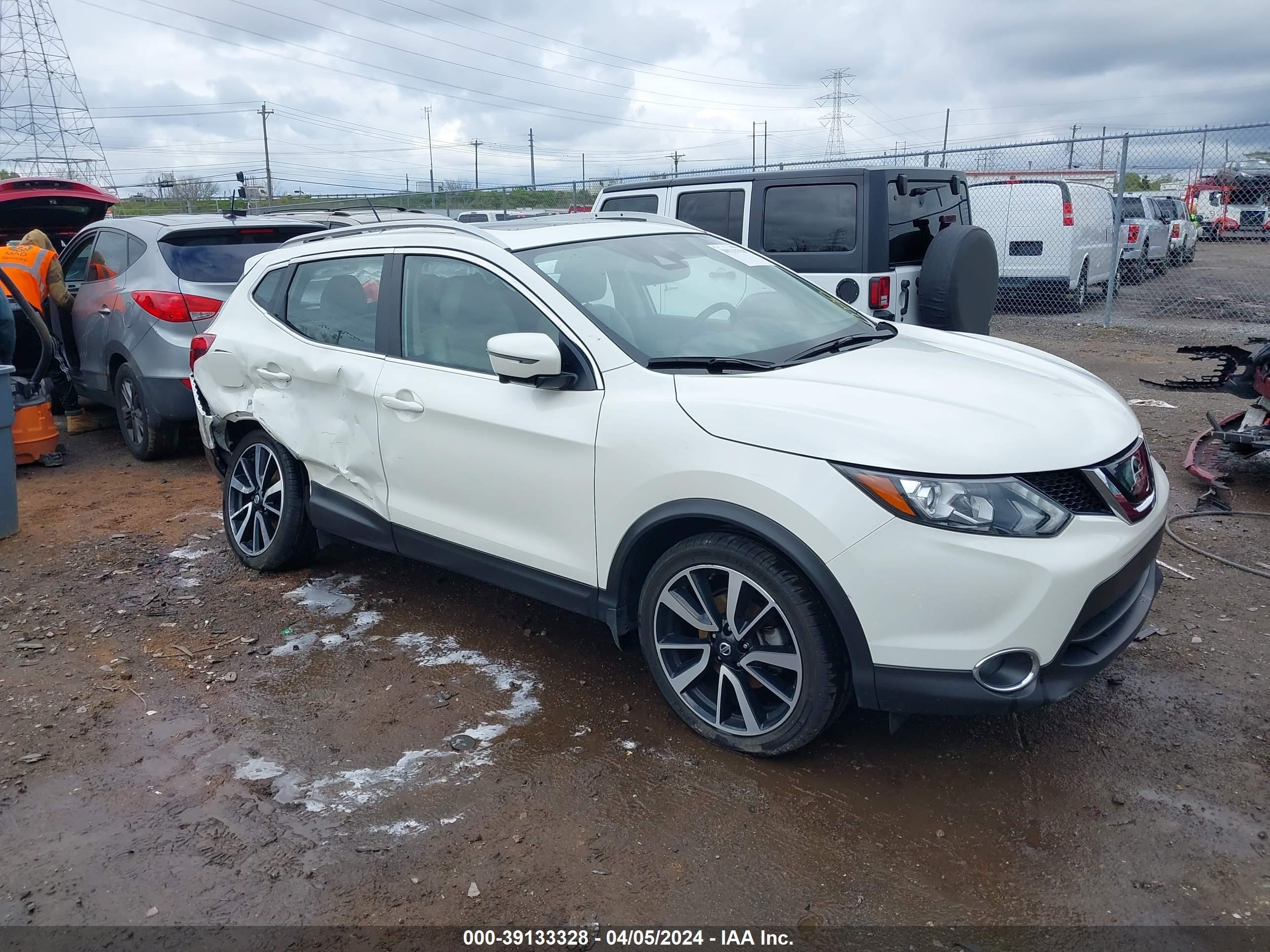 nissan rogue 2019 jn1bj1cr4kw630399