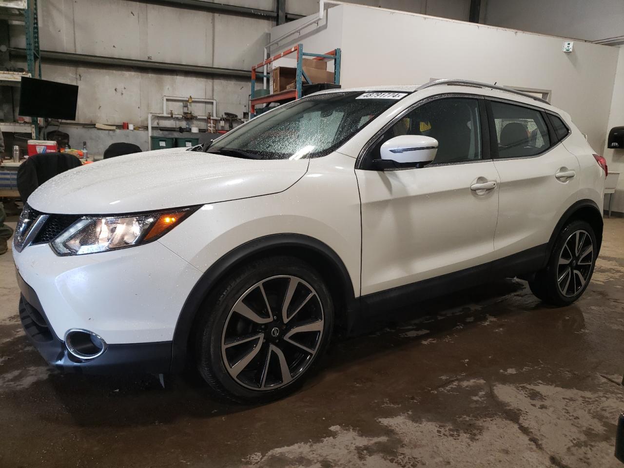 nissan rogue 2017 jn1bj1cr5hw108745