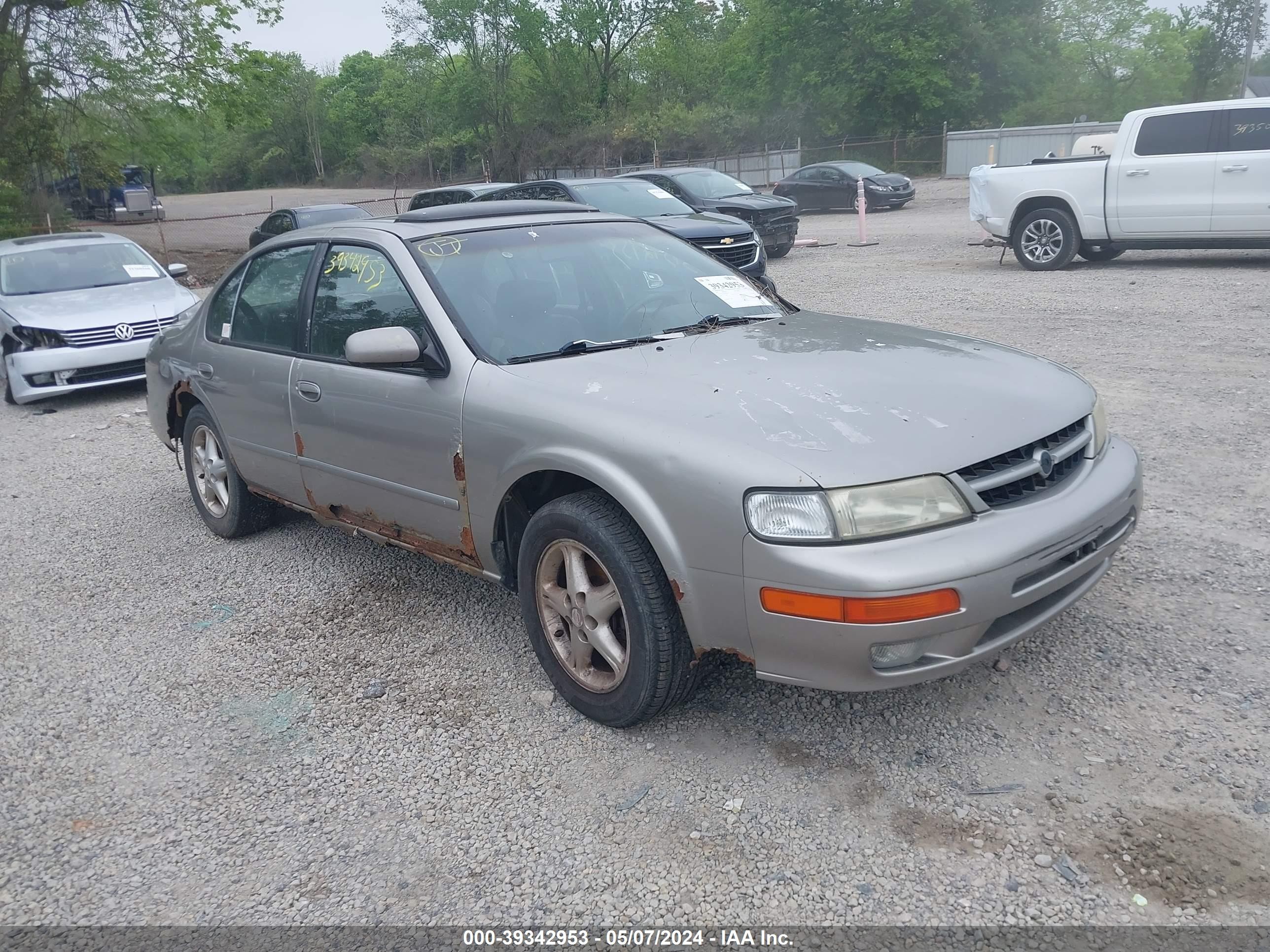 nissan maxima 1999 jn1ca21a8xt100744