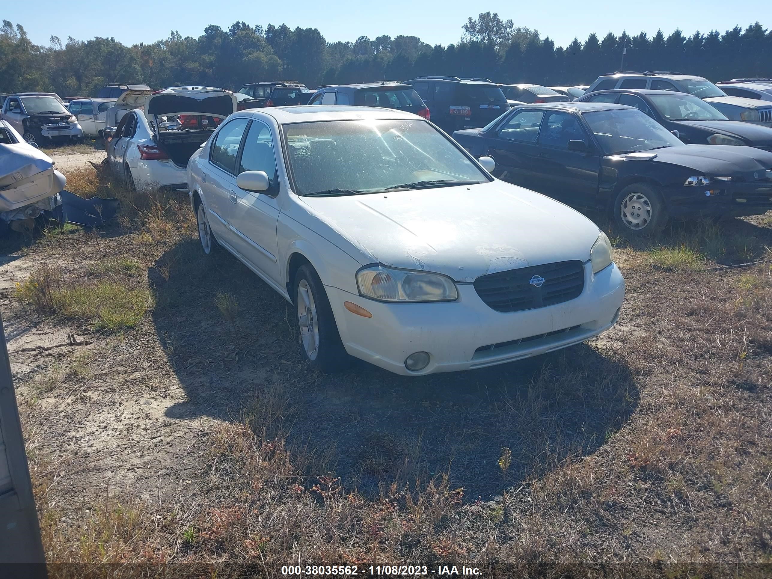 nissan maxima 2000 jn1ca31d8yt524183