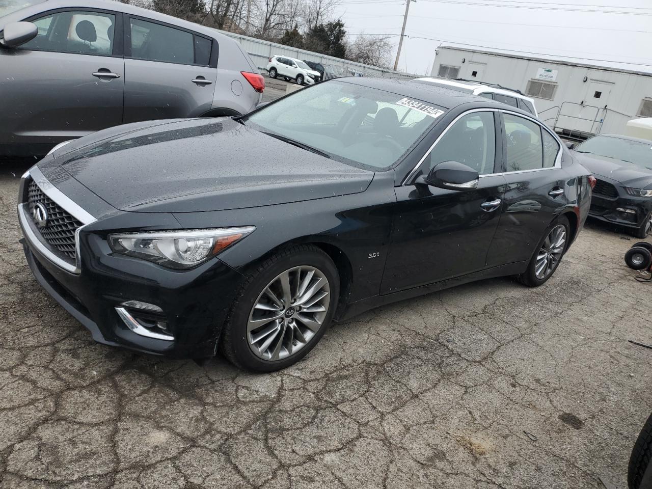 infiniti q50 luxe 2019 jn1ev7ar0km558152