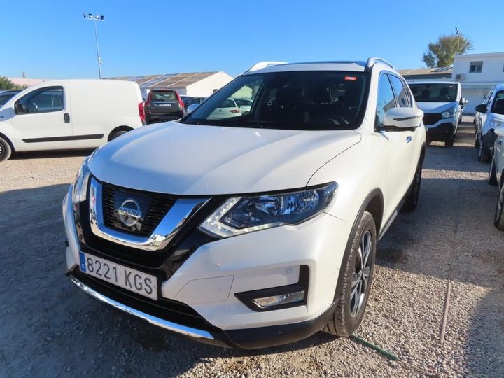 nissan x-trail 2018 jn1jcat32u0101110