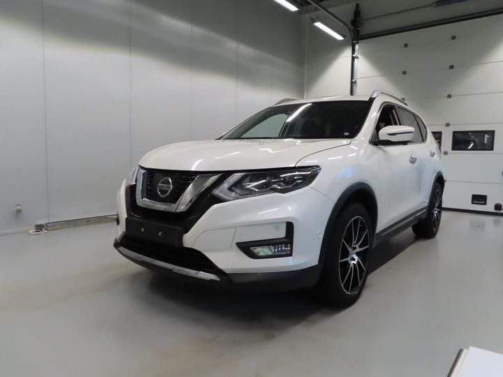 nissan x-trail 2018 jn1jcat32u0112475