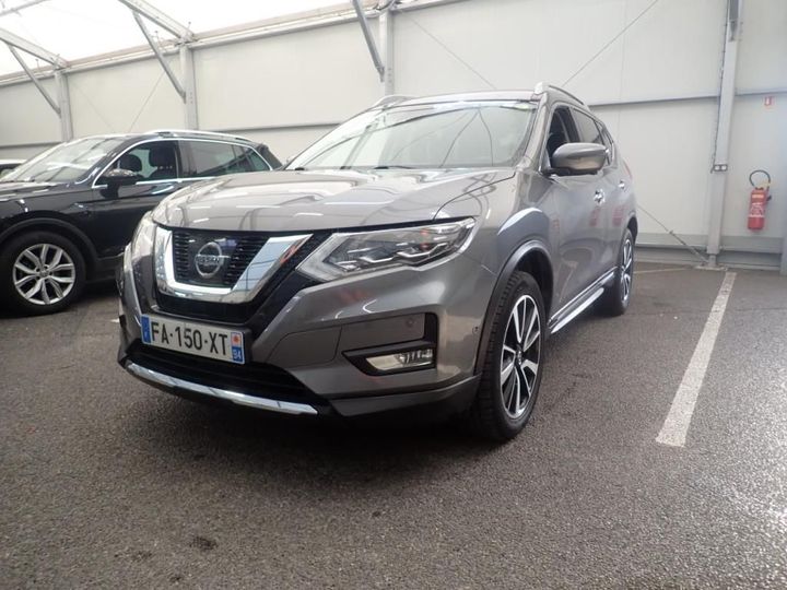 nissan x-trail 2018 jn1jcat32u0114104