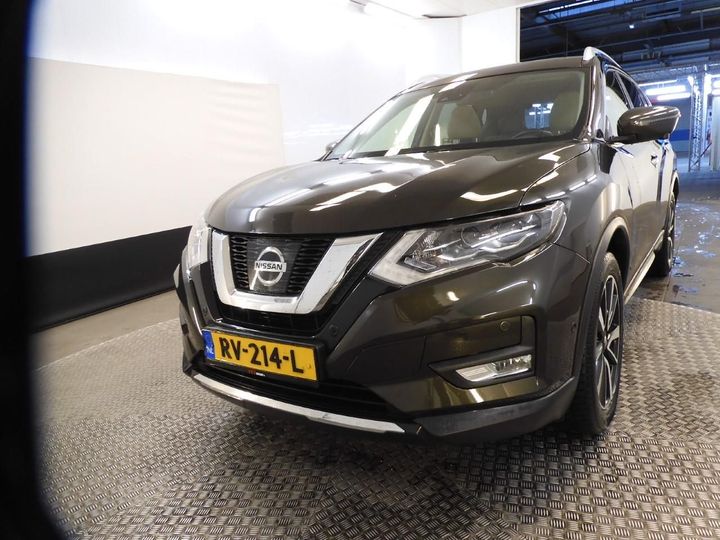 nissan x-trail 2018 jn1jdat32u0102526