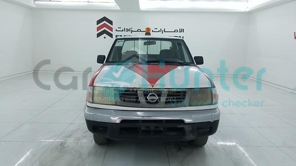 nissan 2400 2002 jn6ad23s72a720178