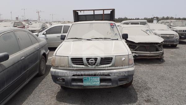 nissan pickup 2000 jn6bd23s2ya711904