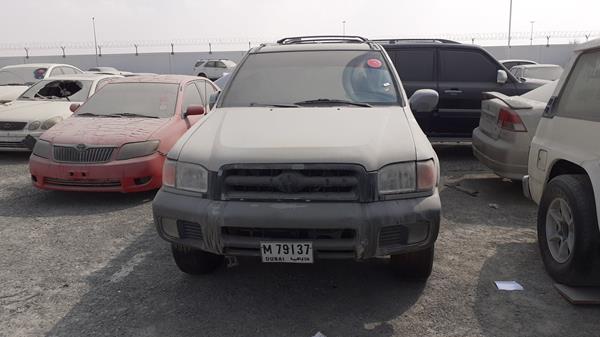 nissan pathfinder 2002 jn8ar05y12w527817