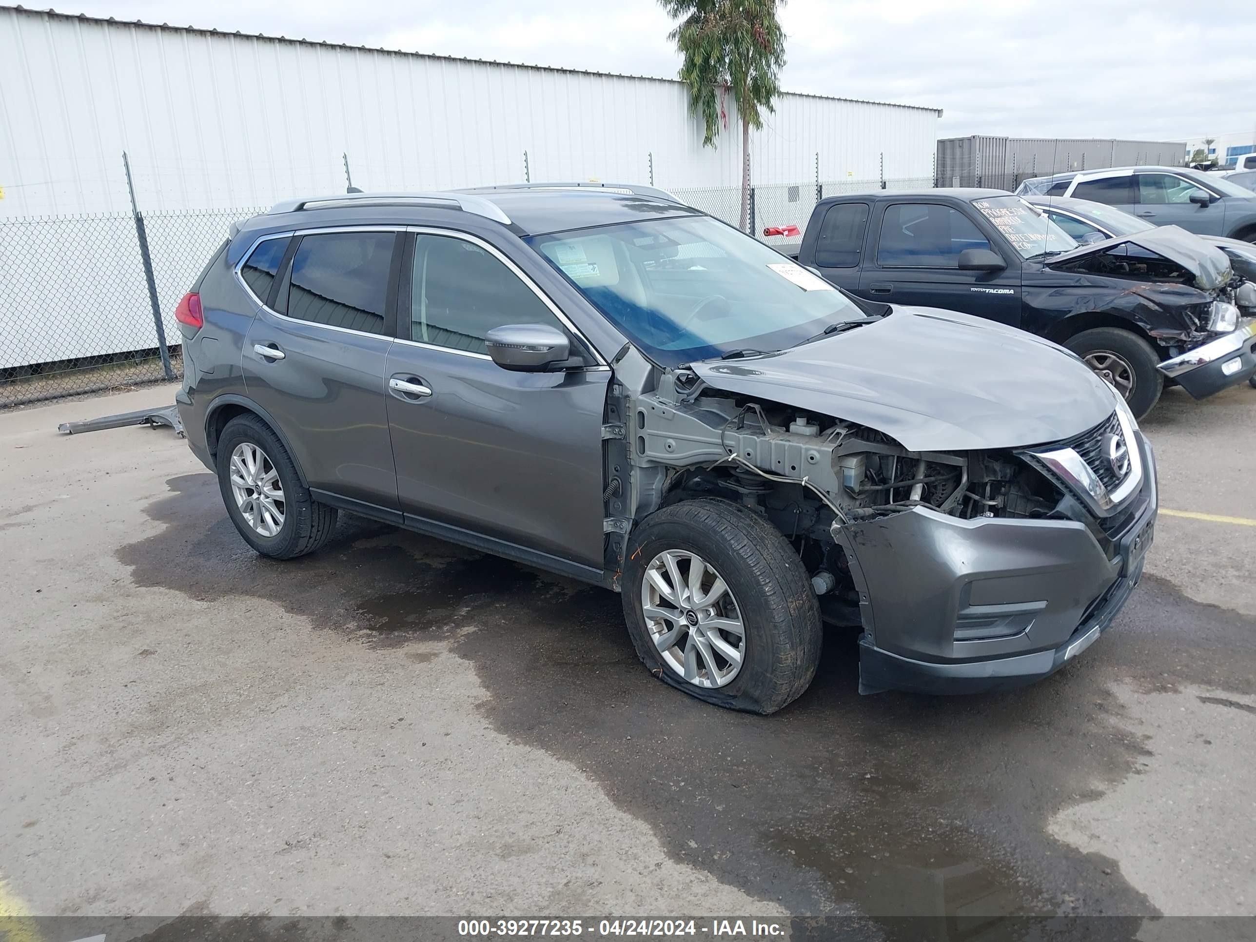 nissan rogue 2017 jn8at2mt0hw150148