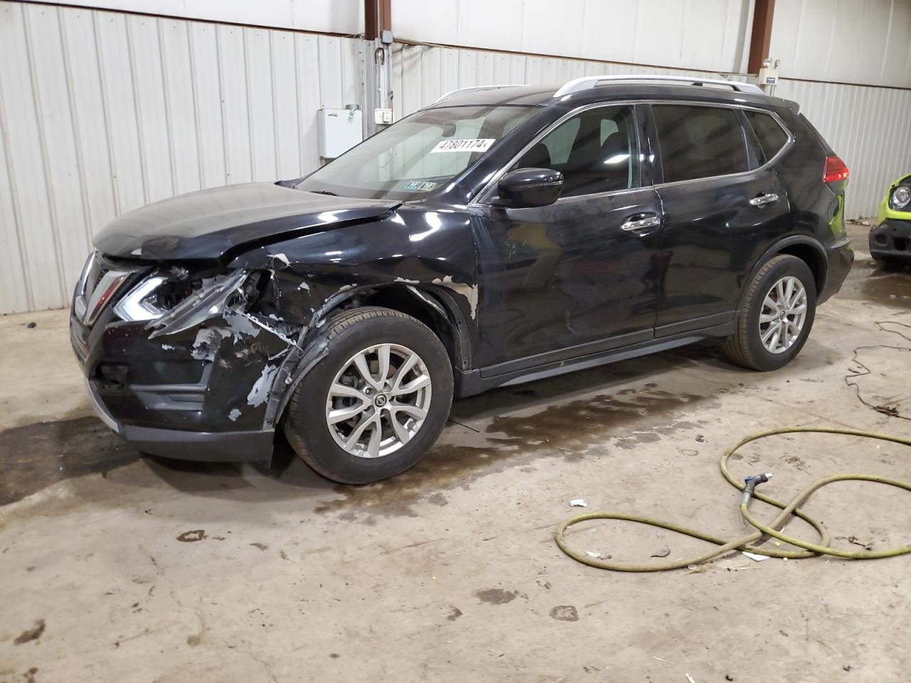 nissan rogue 2017 jn8at2mt1hw151860