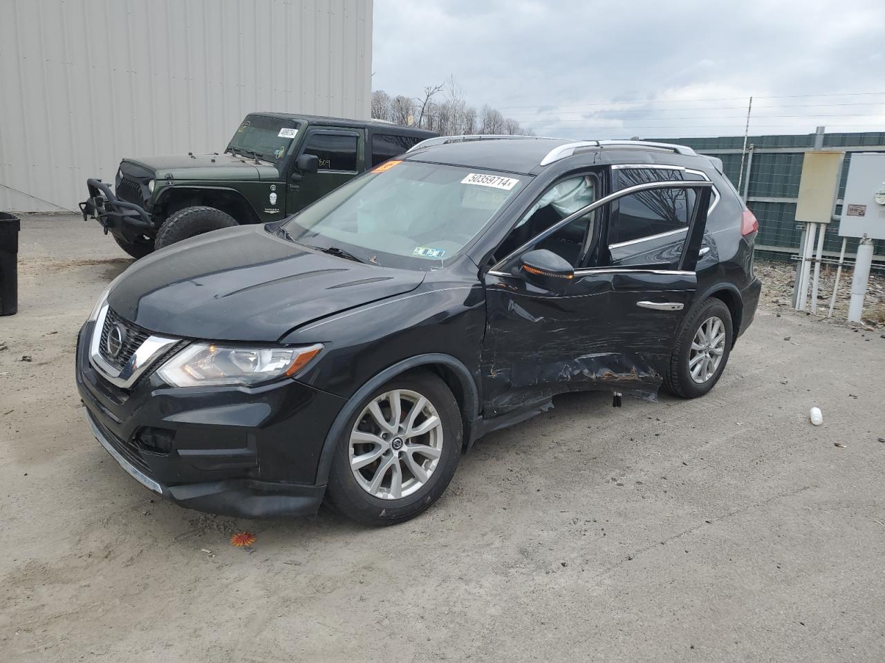 nissan rogue 2018 jn8at2mt2jw457004