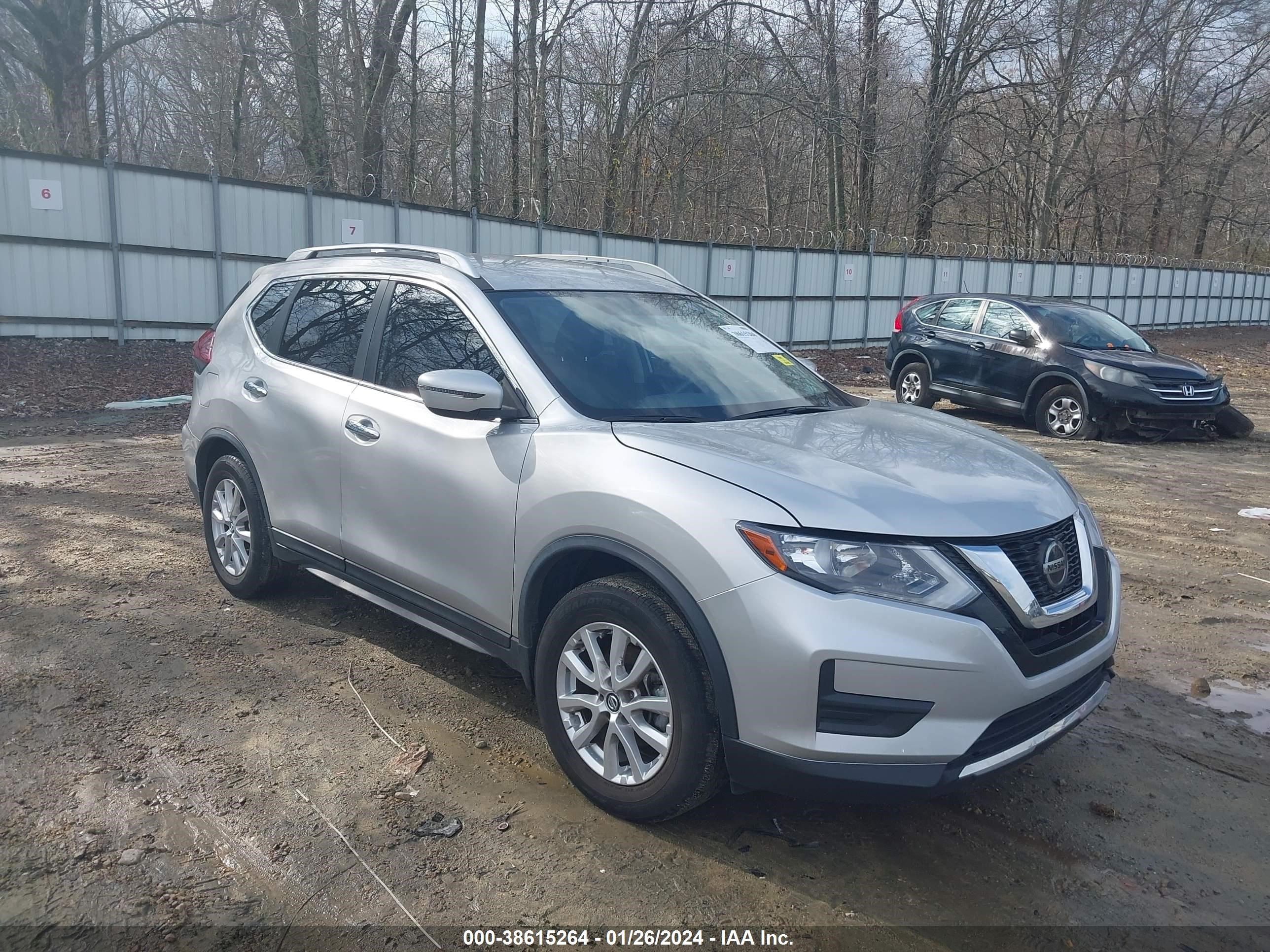 nissan rogue 2018 jn8at2mt2jw491430