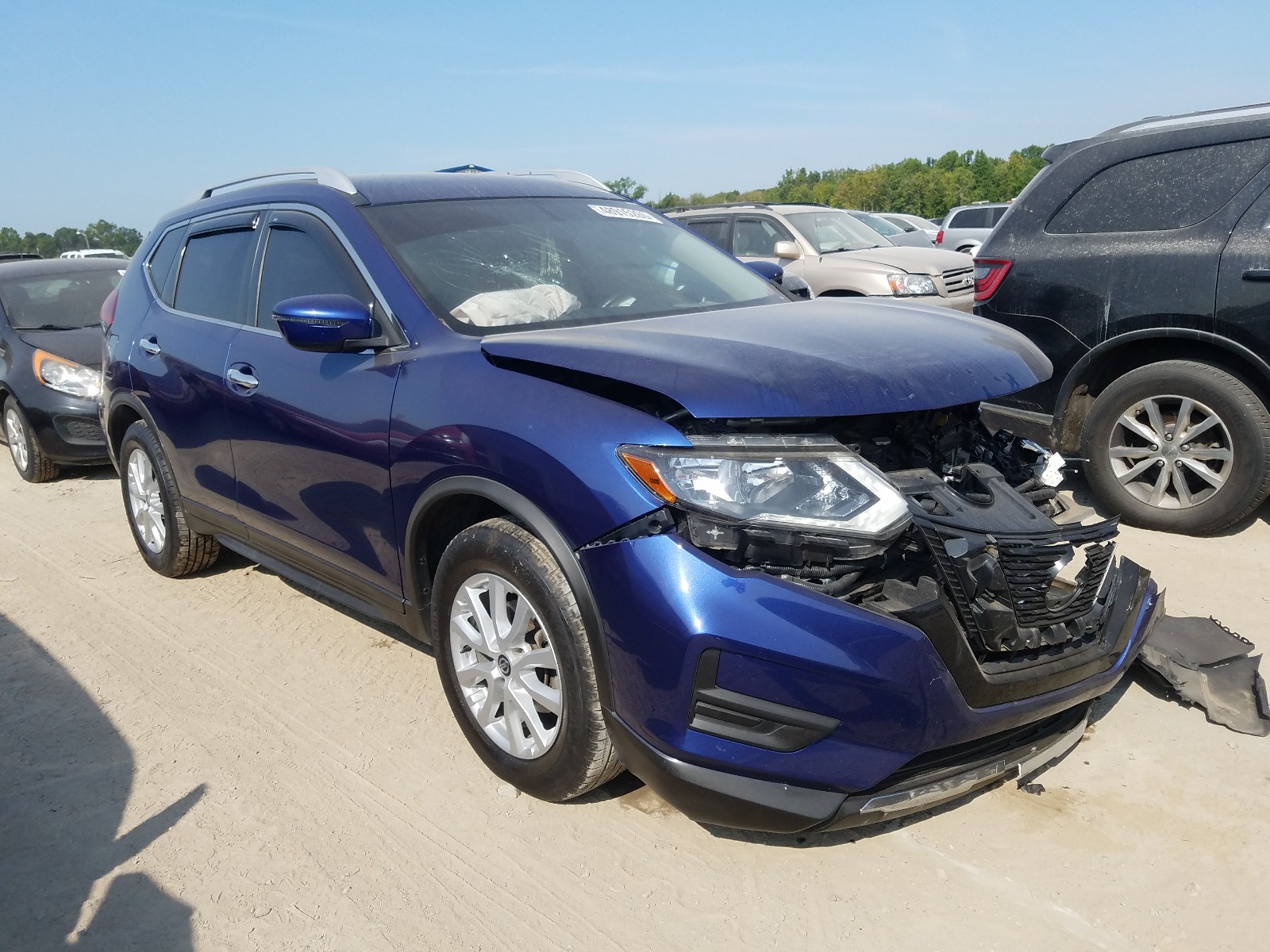 nissan rogue s 2018 jn8at2mt5jw453562