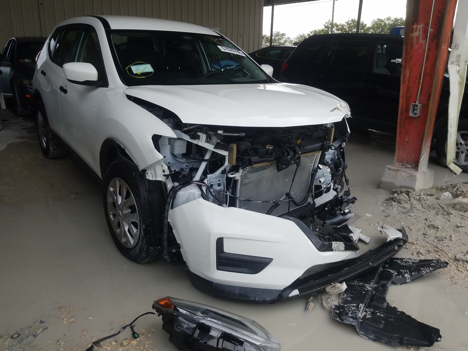 nissan rogue s 2020 jn8at2mt6lw031321