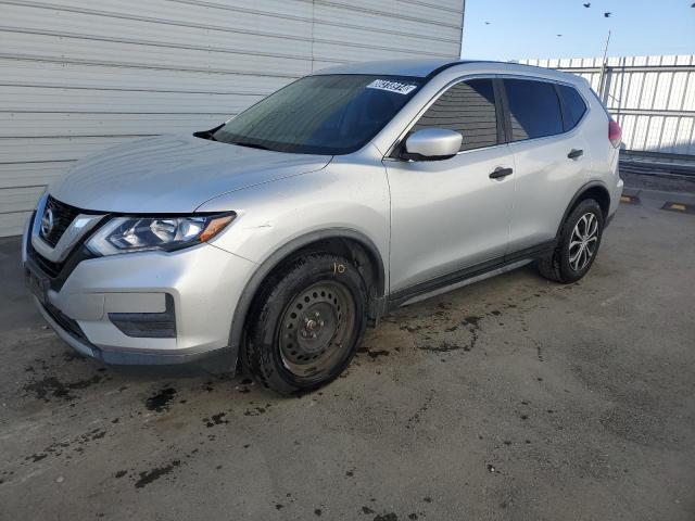 nissan rogue s 2017 jn8at2mt8hw390208