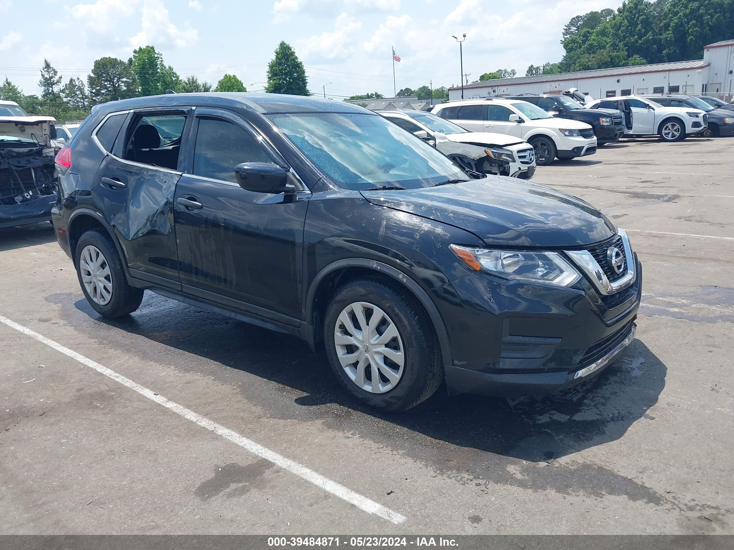 nissan rogue 2017 jn8at2mt9hw388791