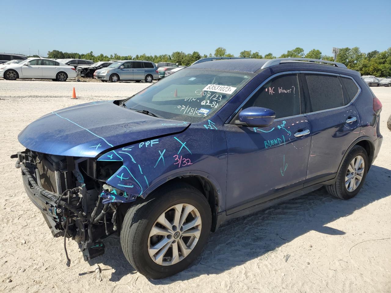 nissan rogue 2018 jn8at2mt9jw470283