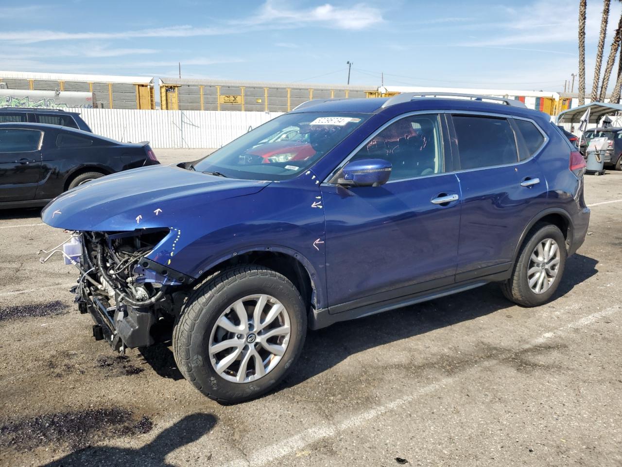 nissan rogue 2017 jn8at2mv2hw010586