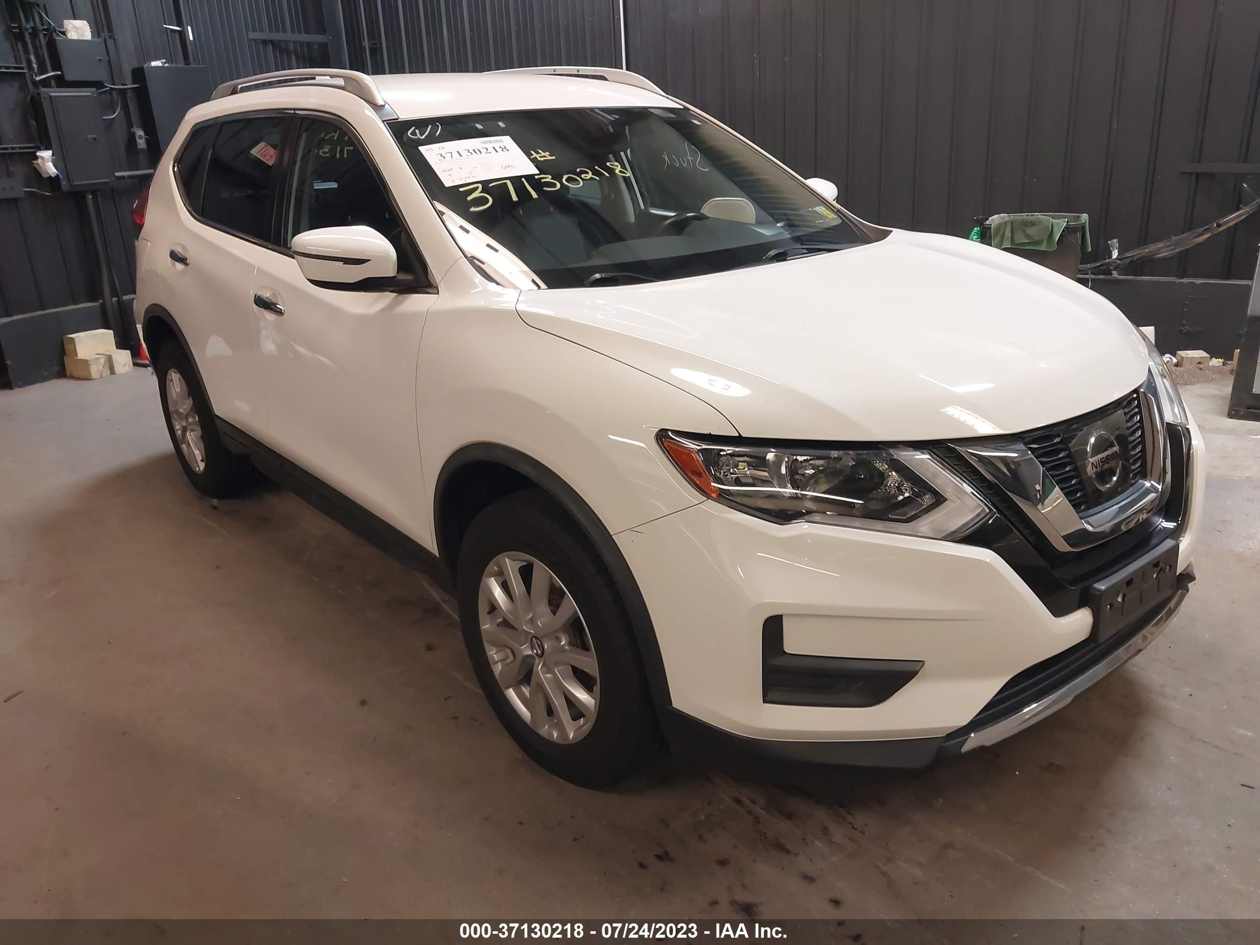 nissan rogue 2017 jn8at2mvxhw027913