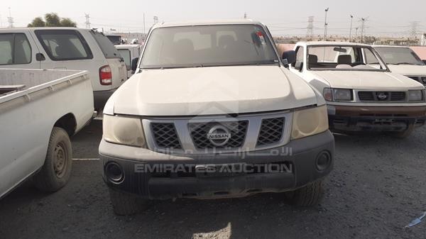 nissan patrol 2008 jn8by14y28x538083